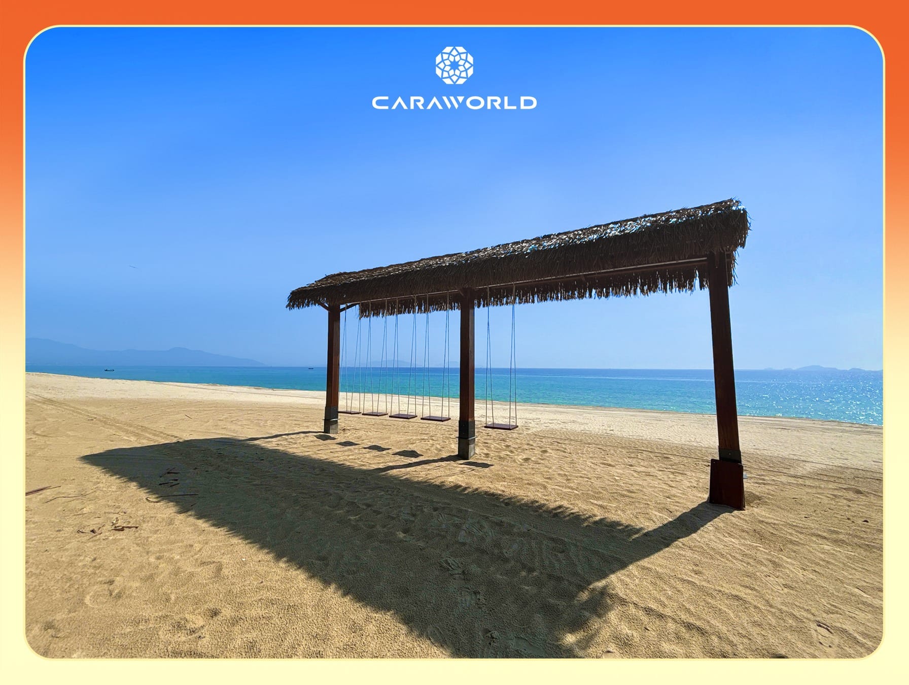 Xích đu bãi biển Caraworld — không gian nghỉ dưỡng thư giãn bên bờ biển